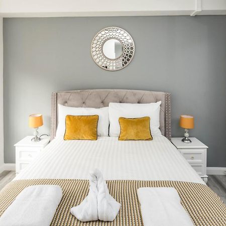 New Sleek & Modern Studio In The Heart Of Chelsea Лондон Экстерьер фото